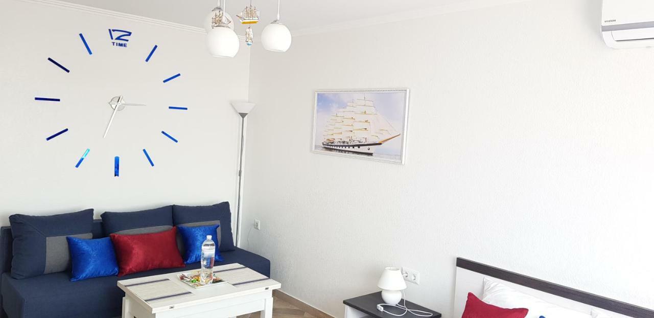 7 Days Apartments Апартаменты В Затоке Zatoka Exterior foto