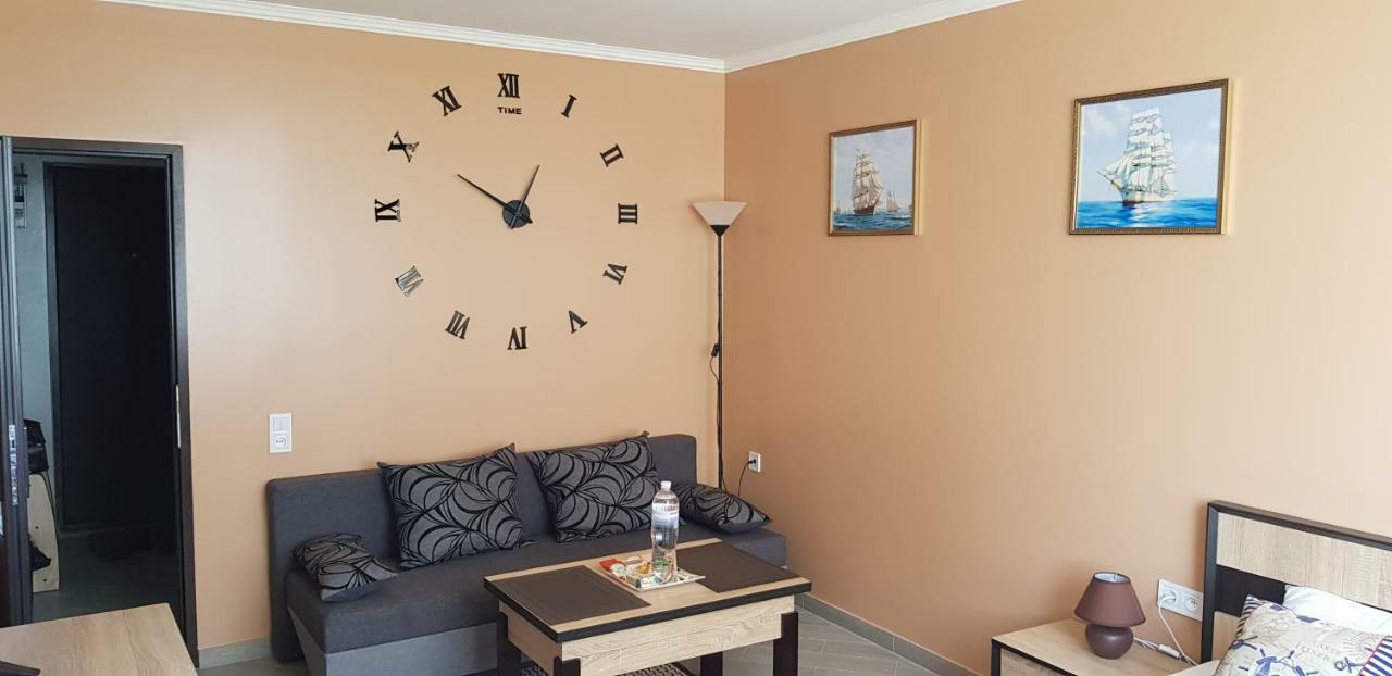 7 Days Apartments Апартаменты В Затоке Zatoka Exterior foto